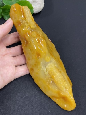 F42955954 翡翠一鸣惊人摆件 货品总重量约530克