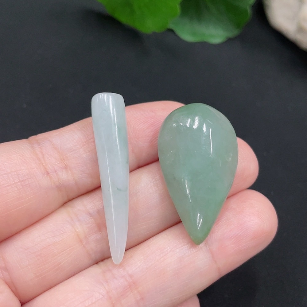 F28288646 Jadeite Pendants Sell as a Lot