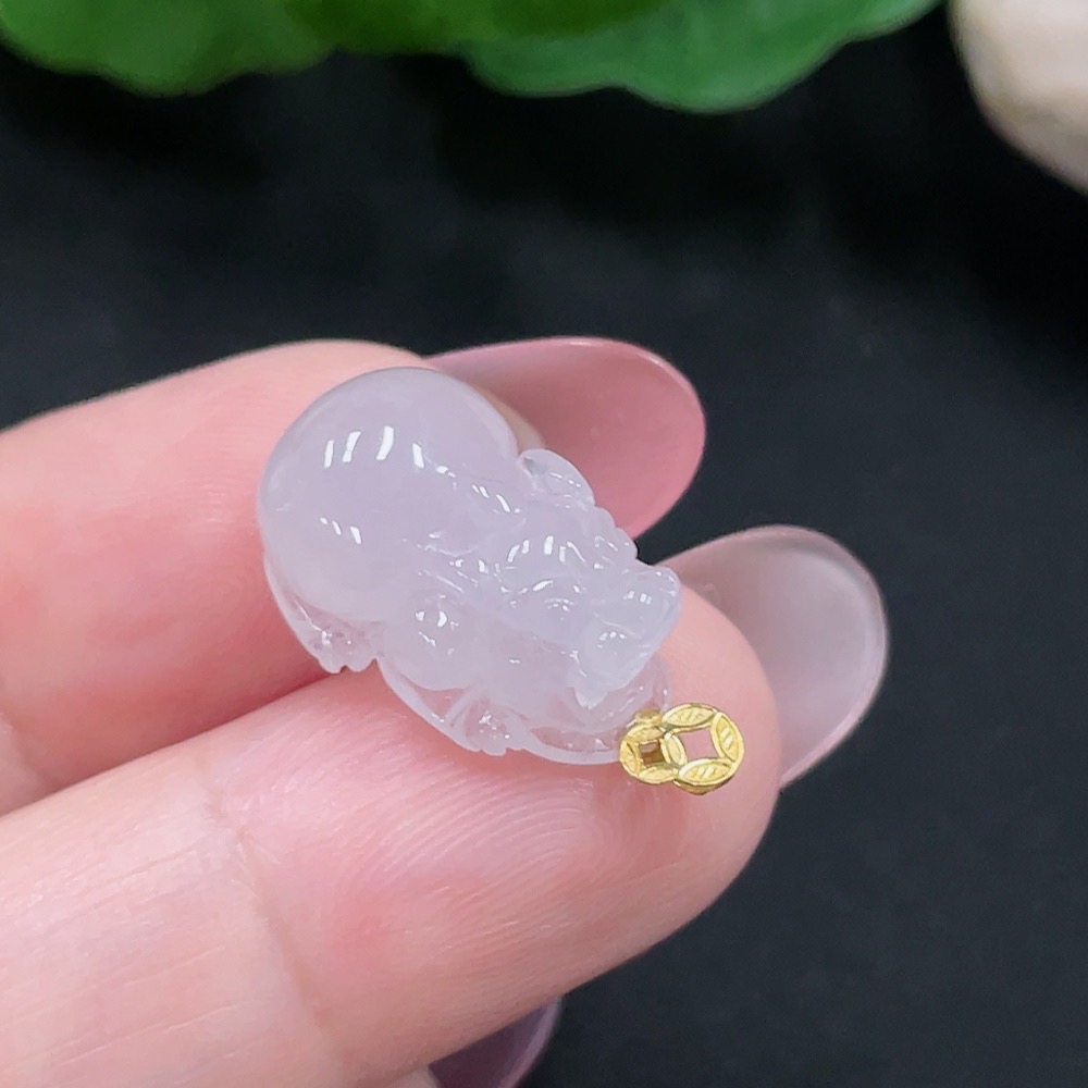 F34982763 Jadeite Pi Xiu Pendant with 18K Gold, Total Weight Approx. 2.5g