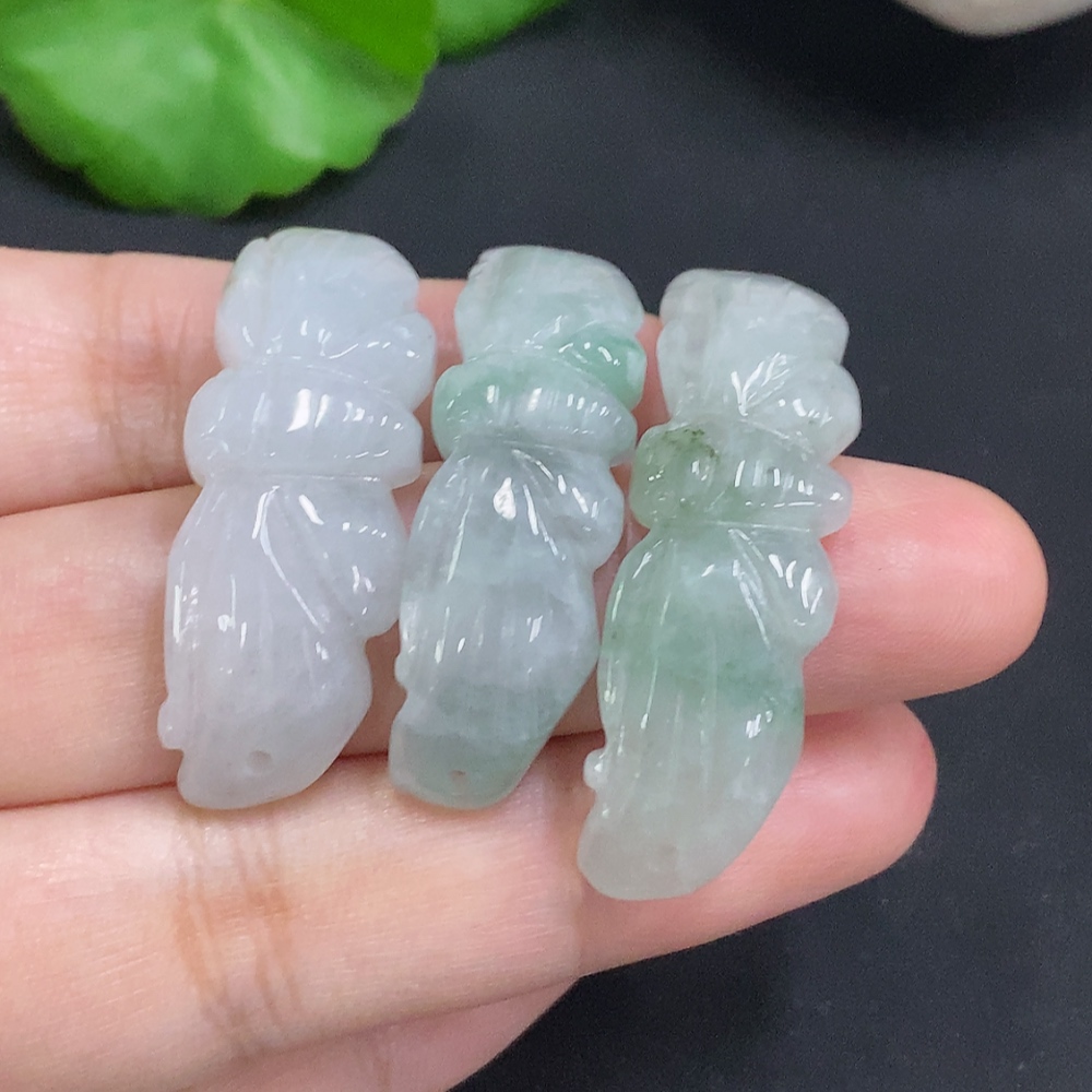 F32702143 Jadeite Pendants Sell as a Lot