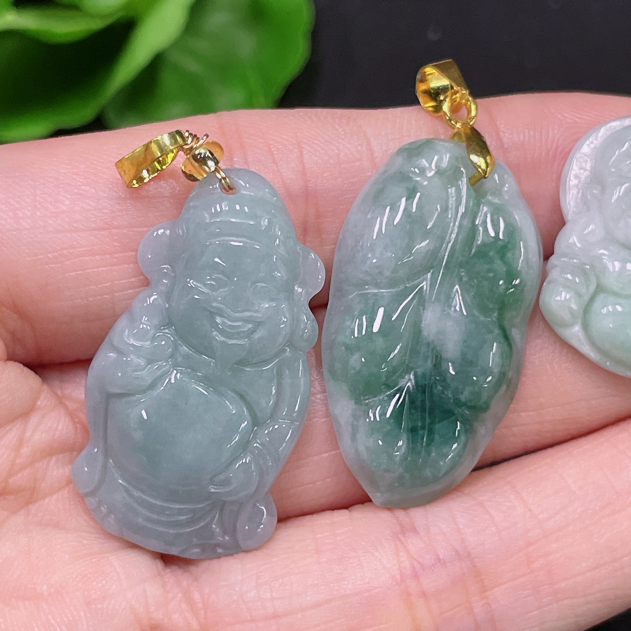 F33892702 Jadeite Pendants Sell as a Lot Non-Gold