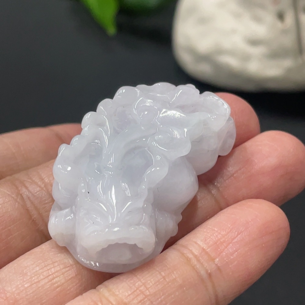 F30494080 Jadeite Pi Xiu pendant, total weight approx. 18.92g