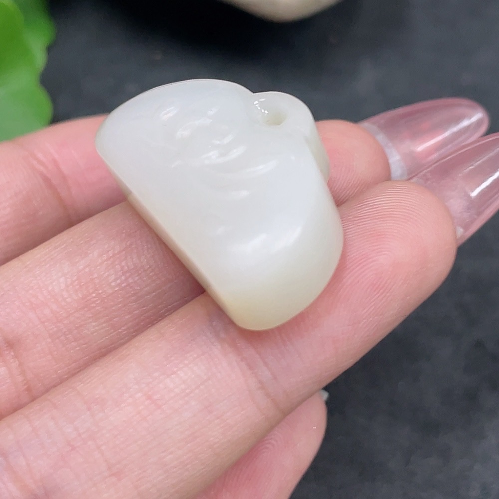 H34959694 Hetian Jade Pendant - Prosperity in Full Bloom