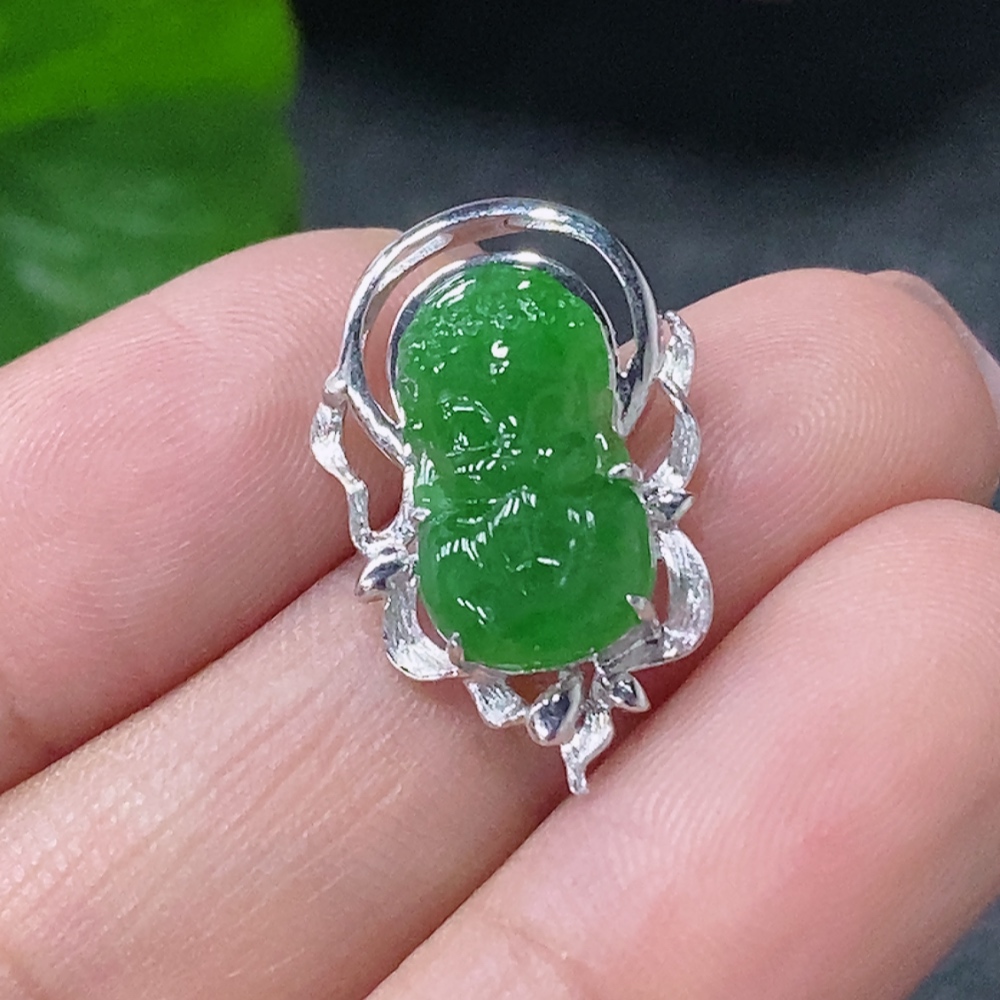 F34997939 Jadeite inlaid pendant 18k total weight approx. 1.38g