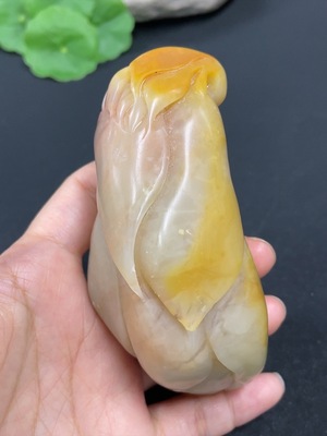 H42953575 老挝石手把件 玉兰花 货品总重约220.8g