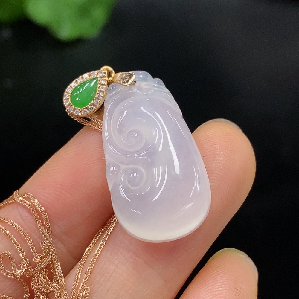 F24791850 Jadeite Ruyi Pendant, 18k Chain, Total Weight Approx. 4.18g