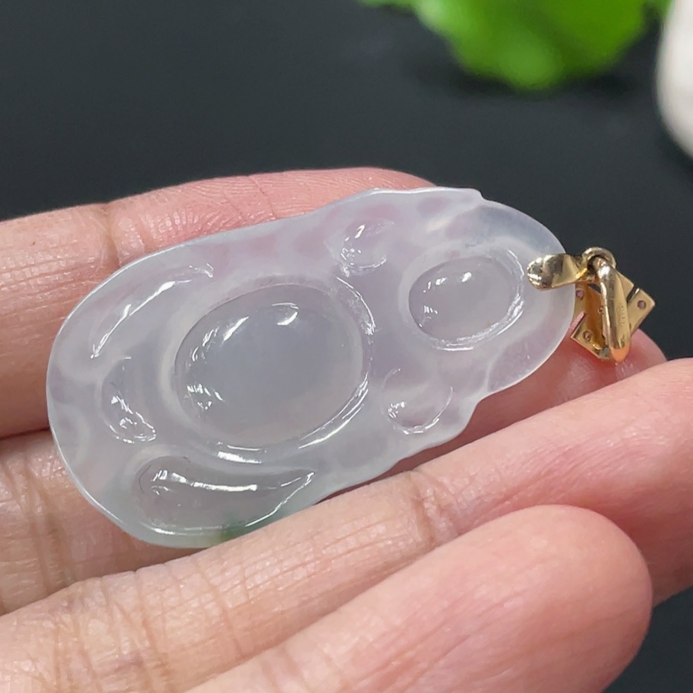 F30557813 Jadeite Maitreya Pendant with 18K Gold Clasp, Total Weight Approx. 5.66g