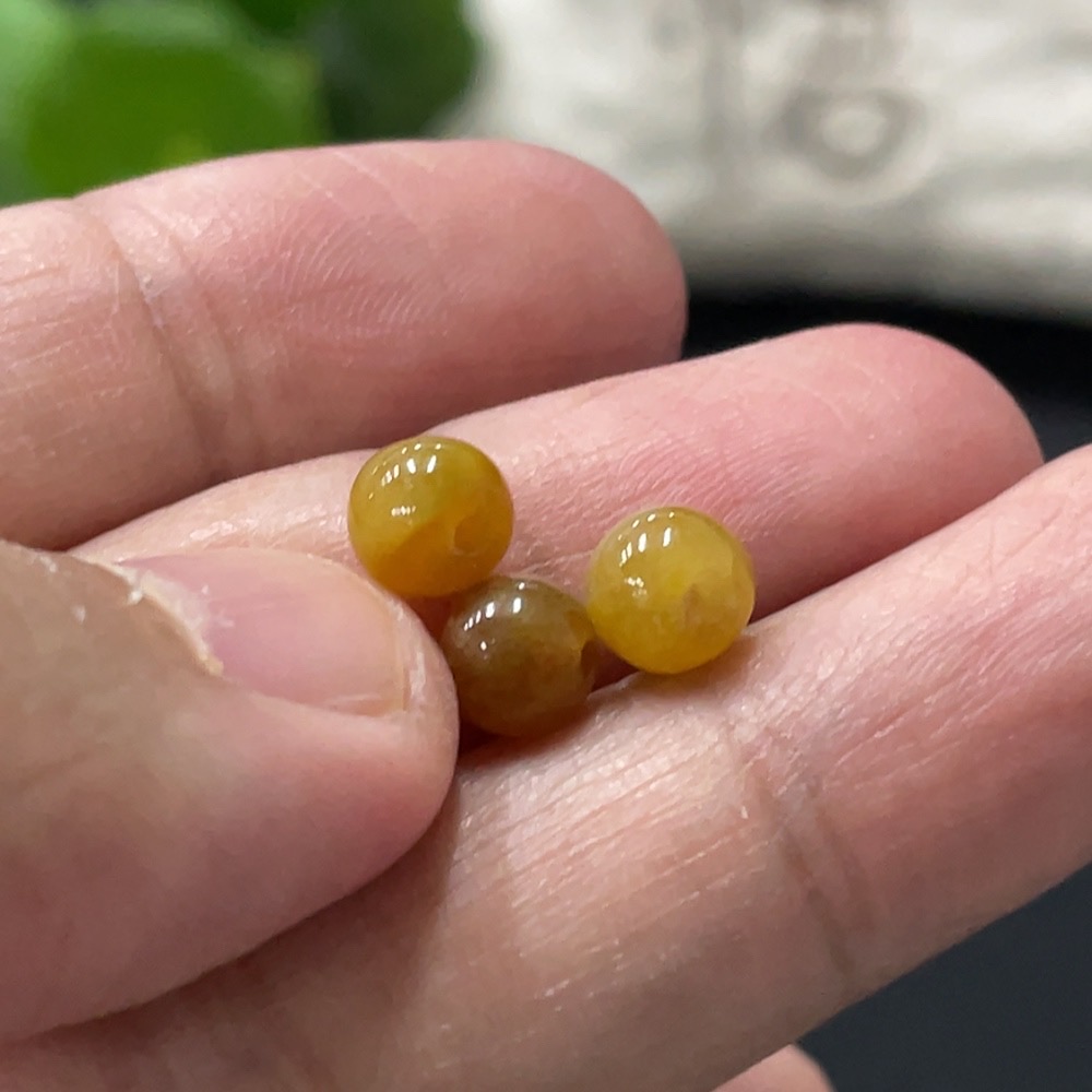 F31610734 Jadeite Beads Approx. 5.5mm Color Origin Undetermined