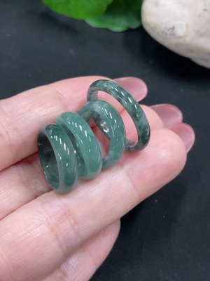 F34012770 Jadeite Pendants Sell as a Lot