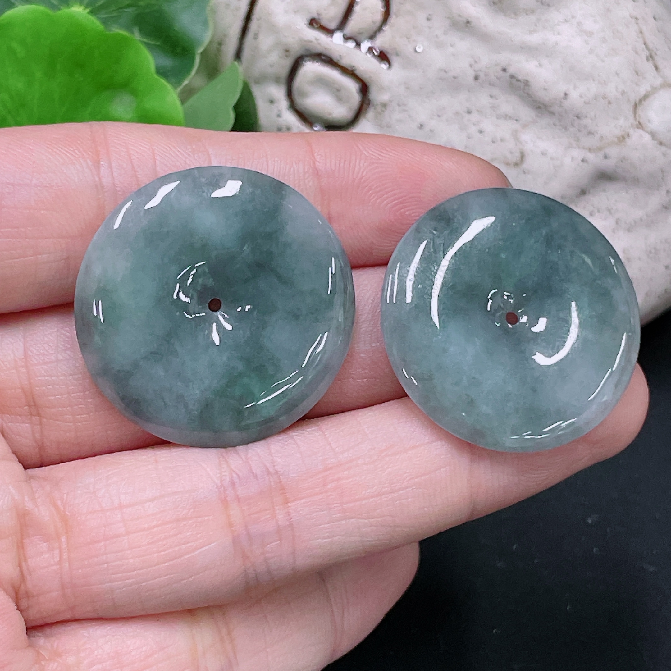 F33865648 Jadeite Pendants Sell as a Lot