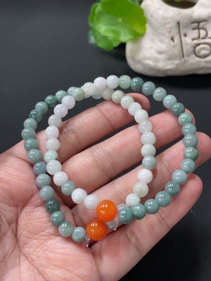 F34058933 Jadeite bracelet approx. 6mm with non-A grade beads