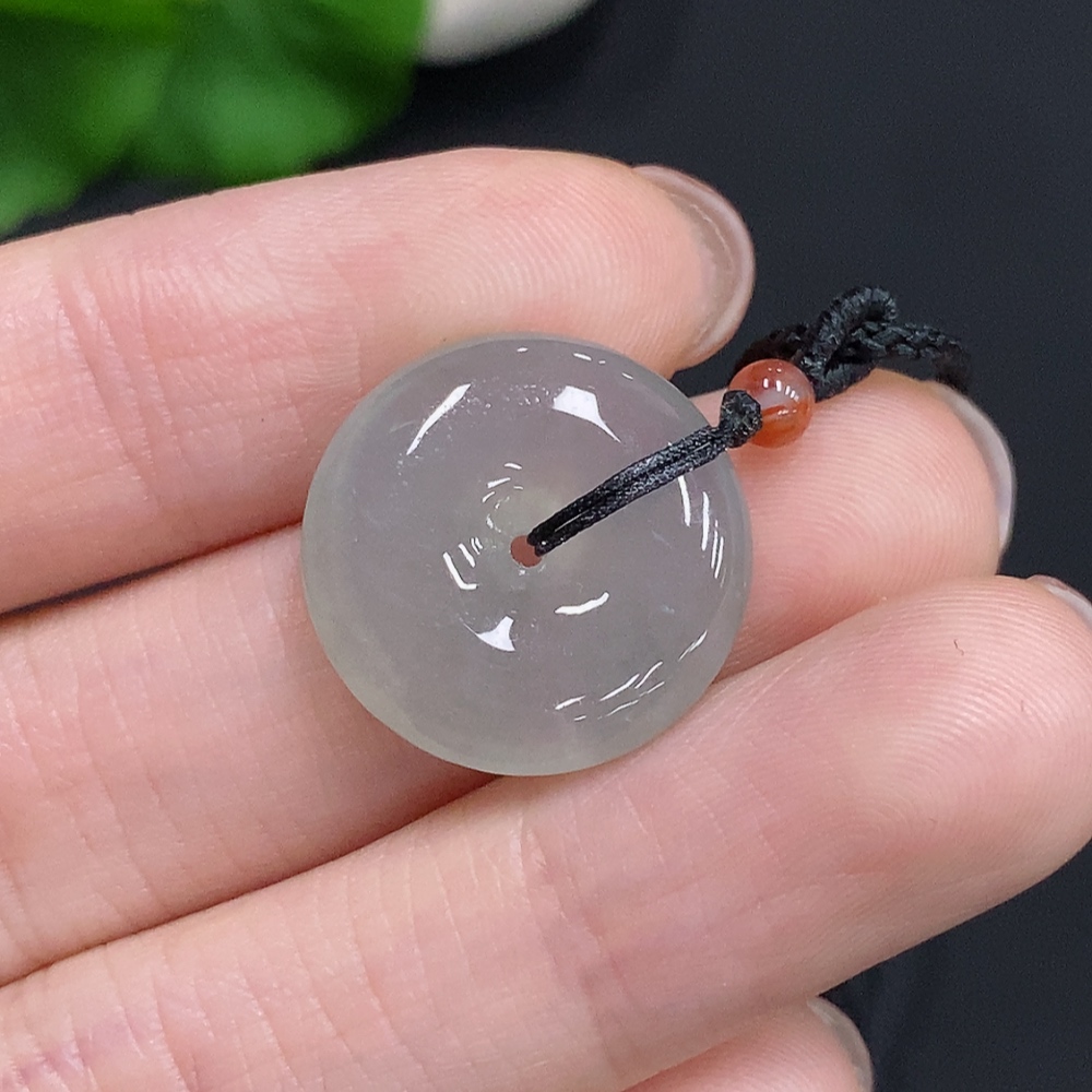 F35124944 Jadeite Peace Knot with Cord, Total Weight Approx. 5g