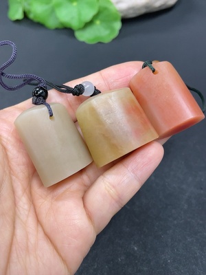 H40777470 老挝石印章    货品总重约52g   配珠非寿山石