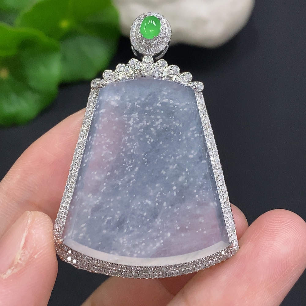 F34051109 Jadeite Plain Pendant with 18K Gold and Diamond Accents, Total Weight Approx. 9.6g