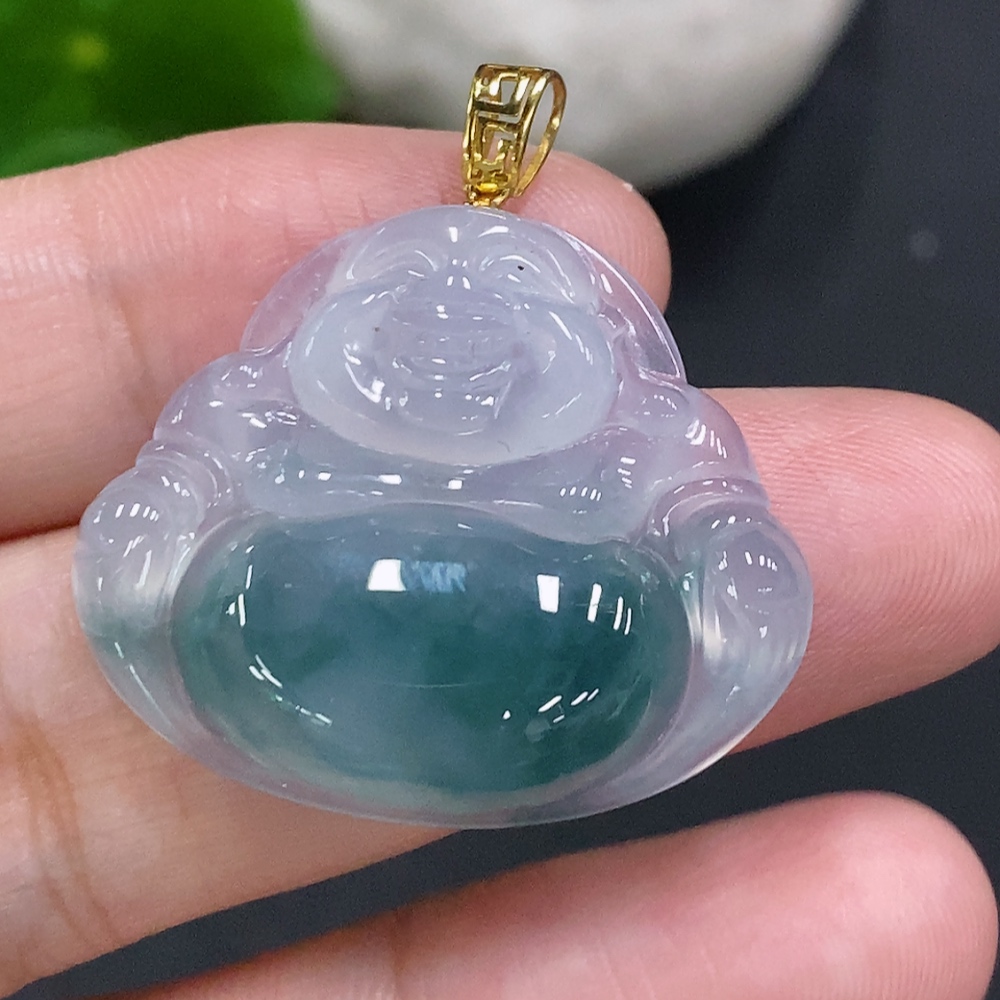 F33933316 Jadeite Buddha Pendant with 18K Gold Clasp, Total Weight Approximately 6.3g