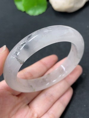 H41945341 非洲翠（独龙玉）正圈手镯  圈口56.1   货品总重约47.6g