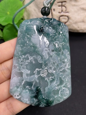 F46491733 翡翠挂件      山水    货品总重约61.9g