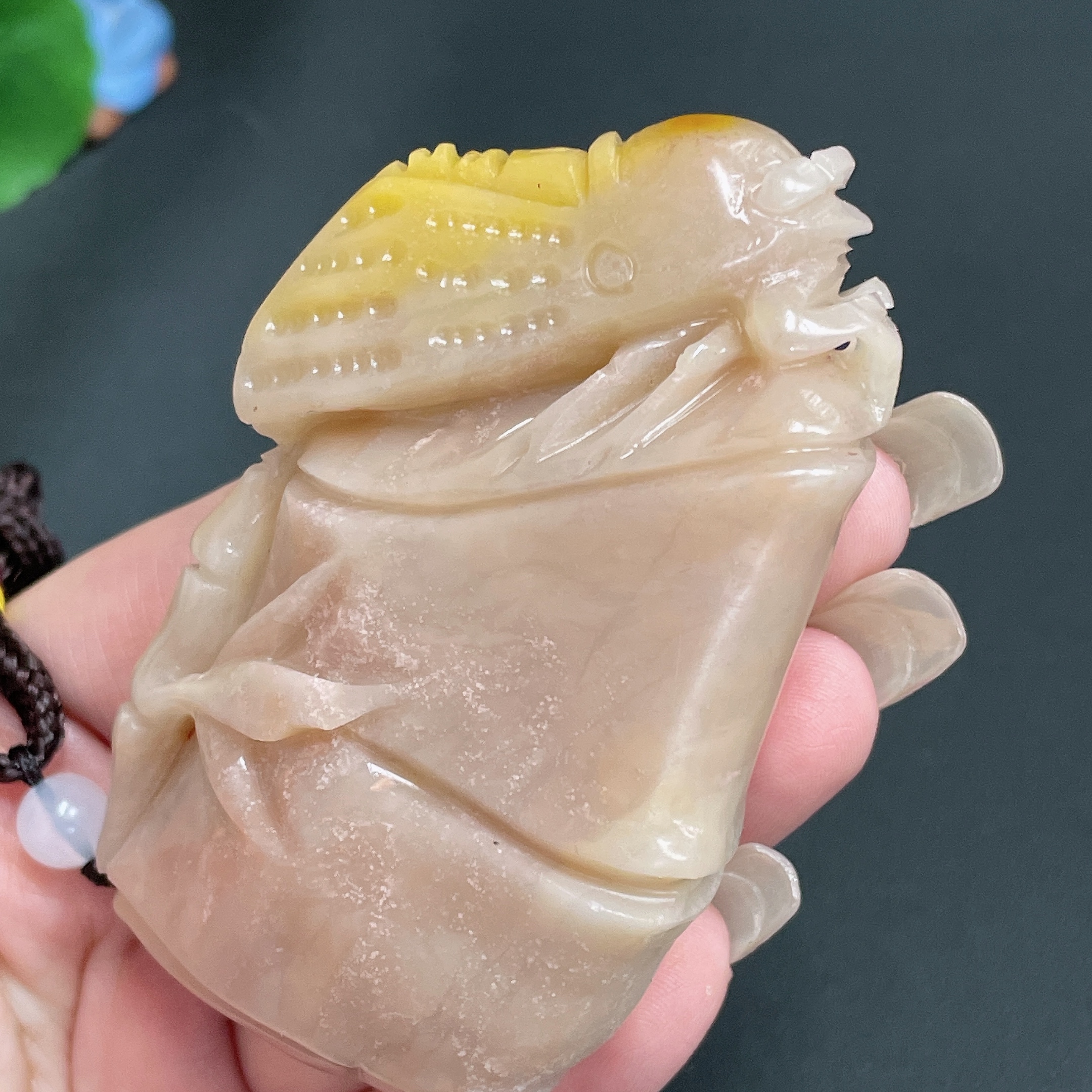 H23608838 Shoushan Stone Handheld Piece, A Startling Debut