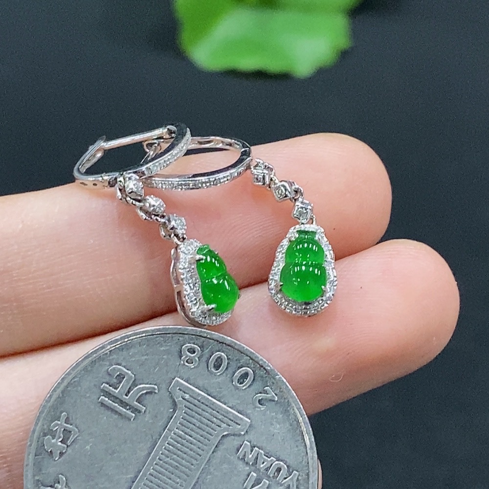 F31630265 Jadeite Earrings with 18K Gold and Diamond Accents, Total Weight Approx. 1.9g