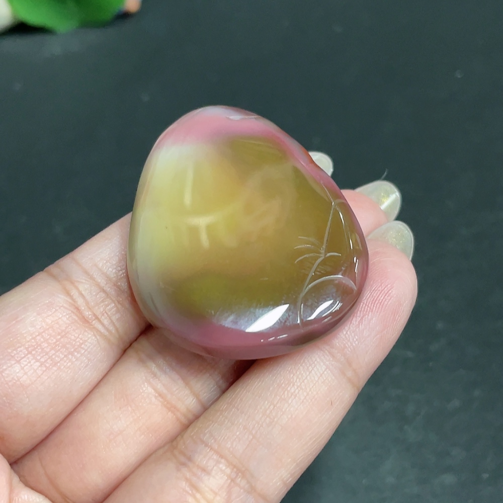 H30464466 Yanyuan Agate Pendant - Prosperity in Bloom