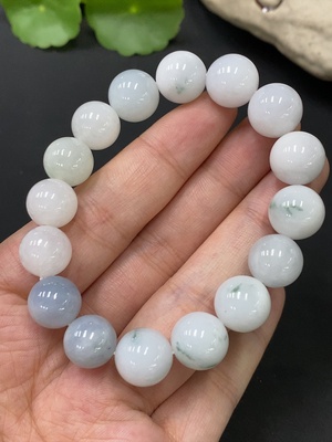 F27123489 翡翠手串 货品总重约42.85g 卡11.8mm左右