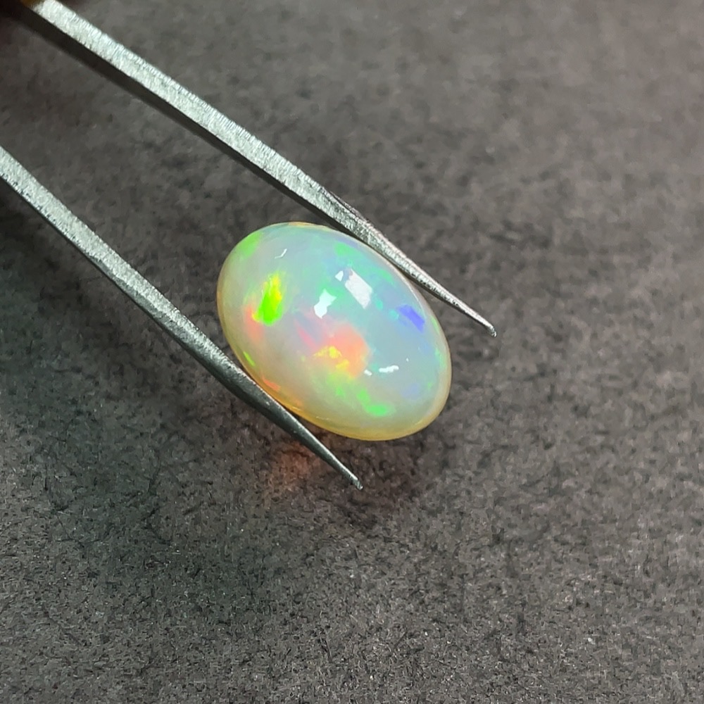 C34038552 Opal Rough Stone Total Weight Approx. 7.77 Carats