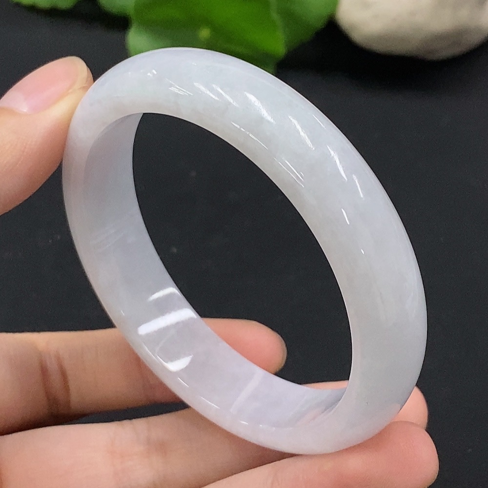 F35113987 Jadeite round bangle size 53.6 total weight about 46.4g