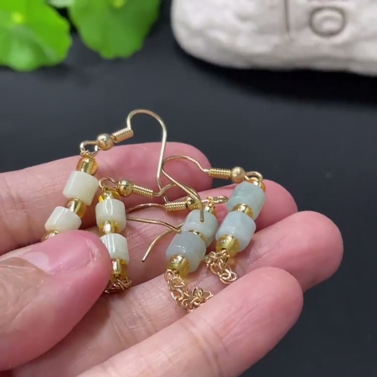 F33837842 Jadeite inlaid ear hooks, non-gold inlaid, with non-A grade beads