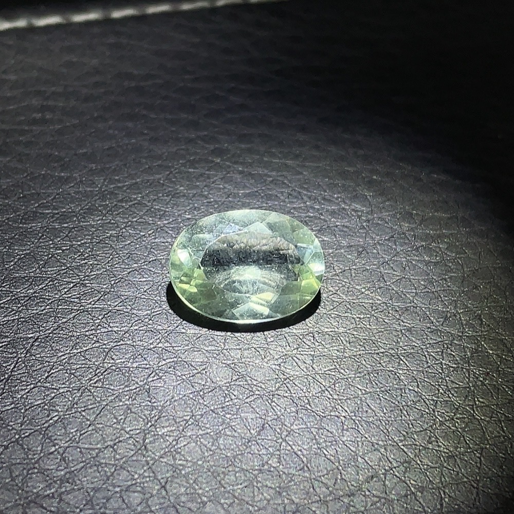 C25910648 Crystal Rough Stone Total Weight Approx. 4.03ct