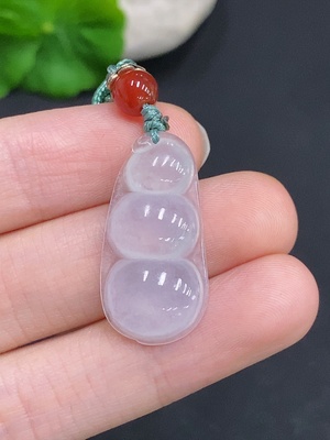 F33832025 Jadeite Lucky Bean Pendant, Total Weight Including Rope Approximately 4.8g