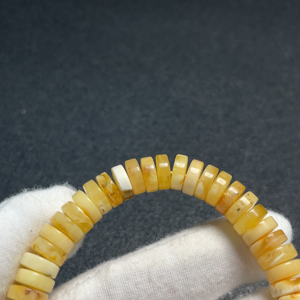 C34008068 Amber Beeswax Bracelet, Total Weight Approx. 10.82g, Size About 8.5mm