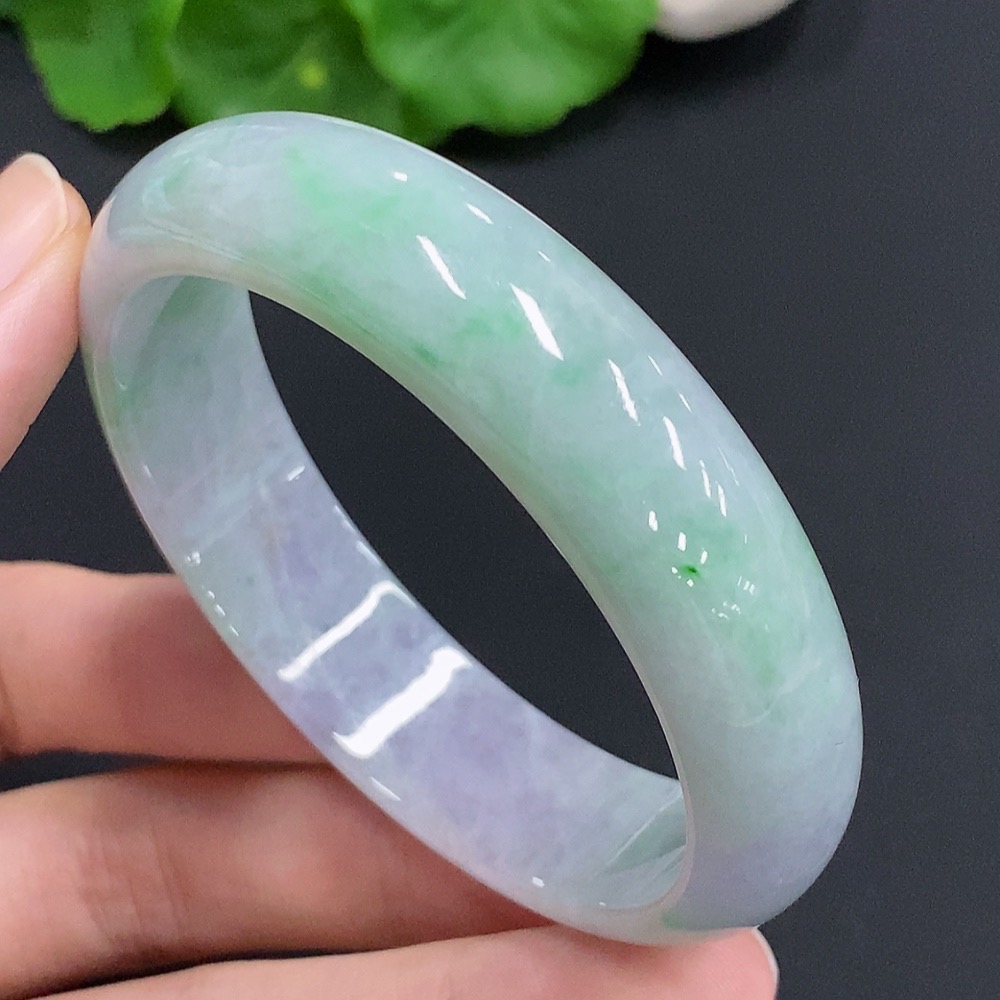 F30542981 Jadeite Round Bangle, Total Weight Approx. 52g, Size 55.2, with Crack