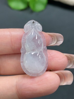 F20291770 Jadeite Gourd Pendant Total Weight 3.293g