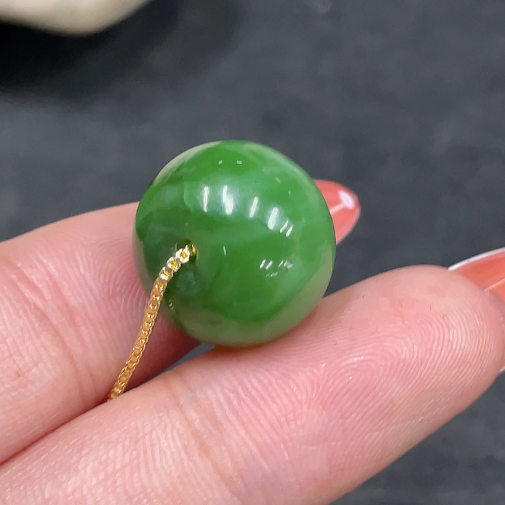 H34960897 Hetian Jade Jasper Pendant - Peace Buckle (Non-Gold, Total Weight Including Chain: Approx. 7.3g)