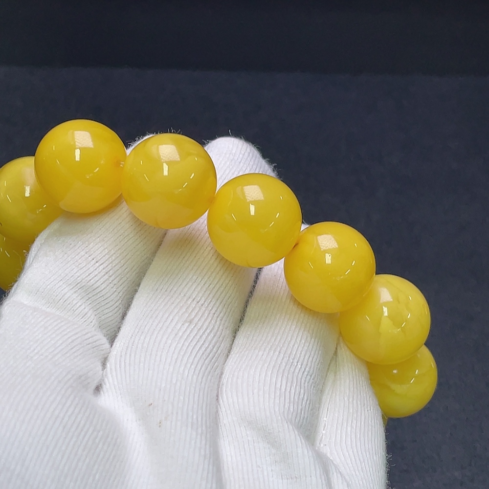 C29401007 Amber Beeswax Bead Bracelet, Total Weight Approx. 33.79g, Bead Size 16.4mm