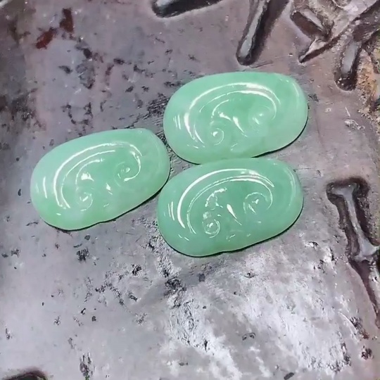 F34031534 Jadeite Ruyi Inlaid Piece Sell as a Lot