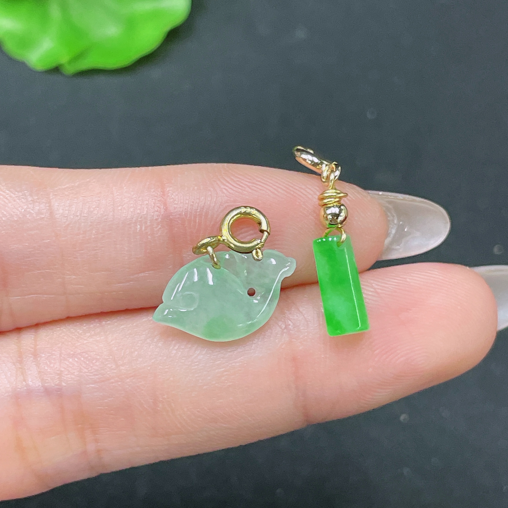 F35105347 Jadeite Inlaid Pendant Non-Gold