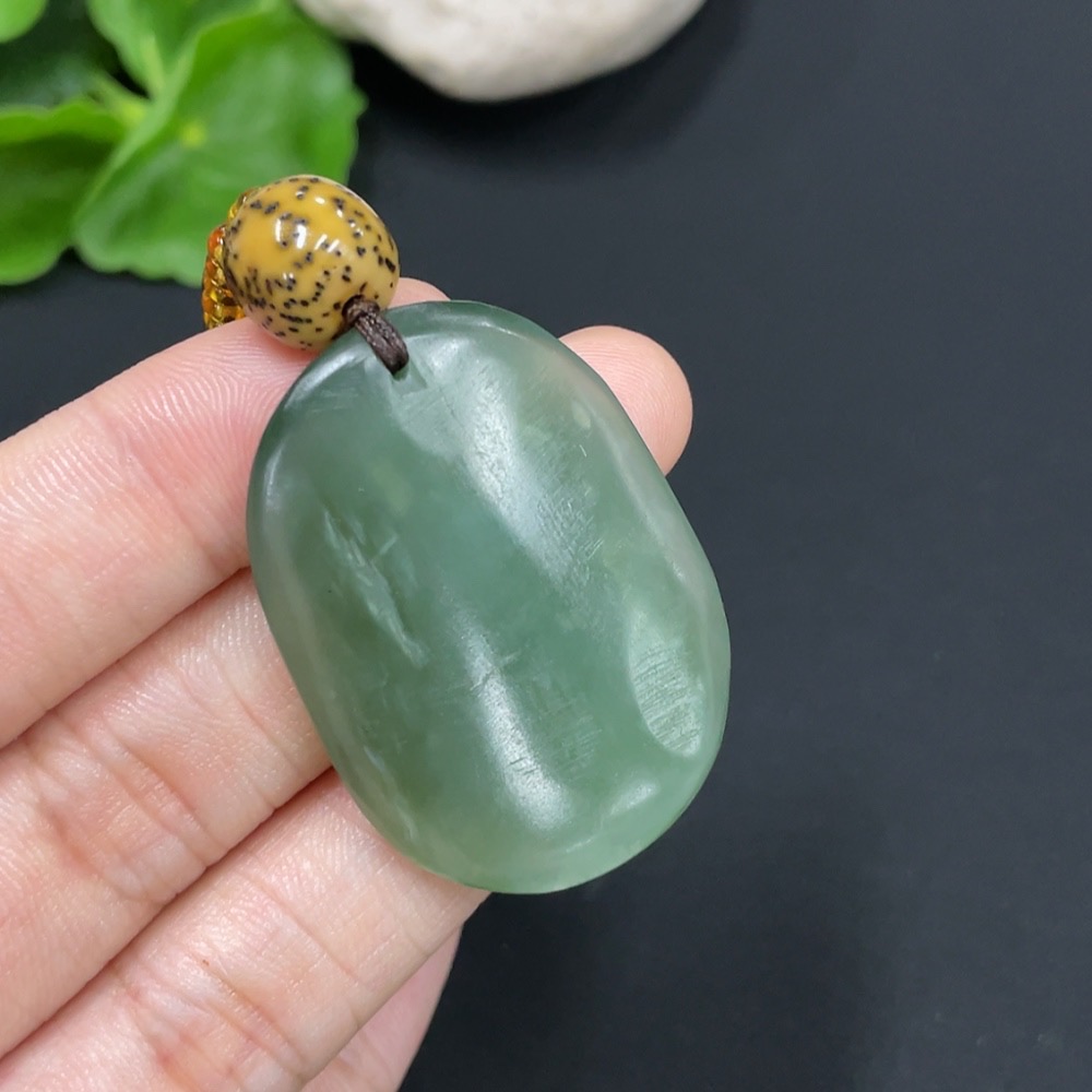 H29352918 Hetian Jade Pendant with Non-Hetian Jade Chain Total Weight Approx. 38.9g (Incl. Chain)