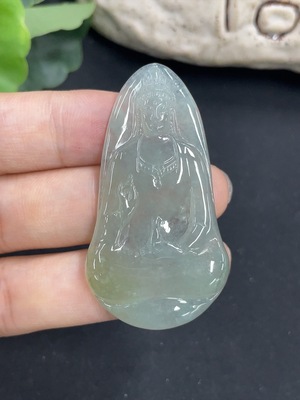 F42036342 翡翠观音挂件 货品总重约11.33g