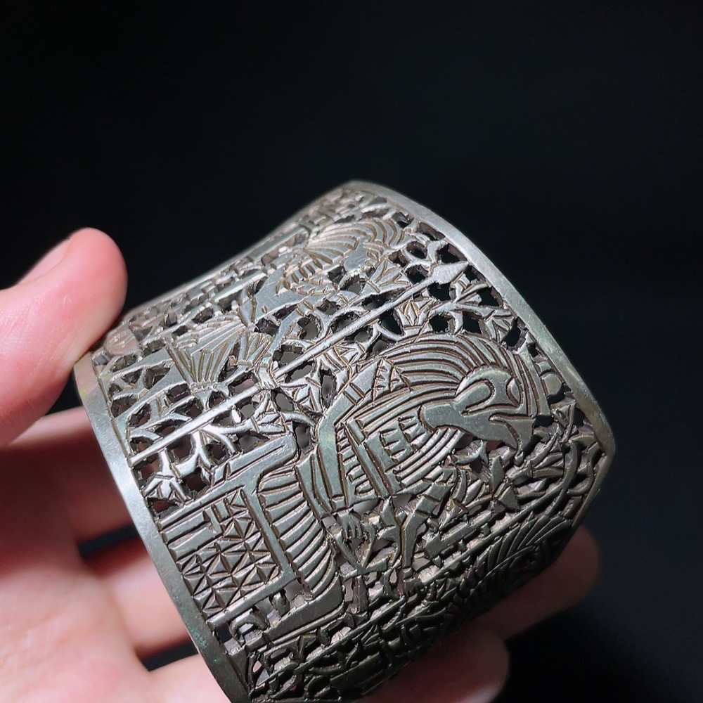 W32764485 Approximately 20th Century West Asian Style Hollow-Out Silver Bracelet with Exquisite Pattern Design, Miscellaneous