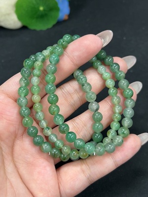 H41843106 非洲翠(独龙玉)手串 卡6.2mm左右 货品总重约31.6g