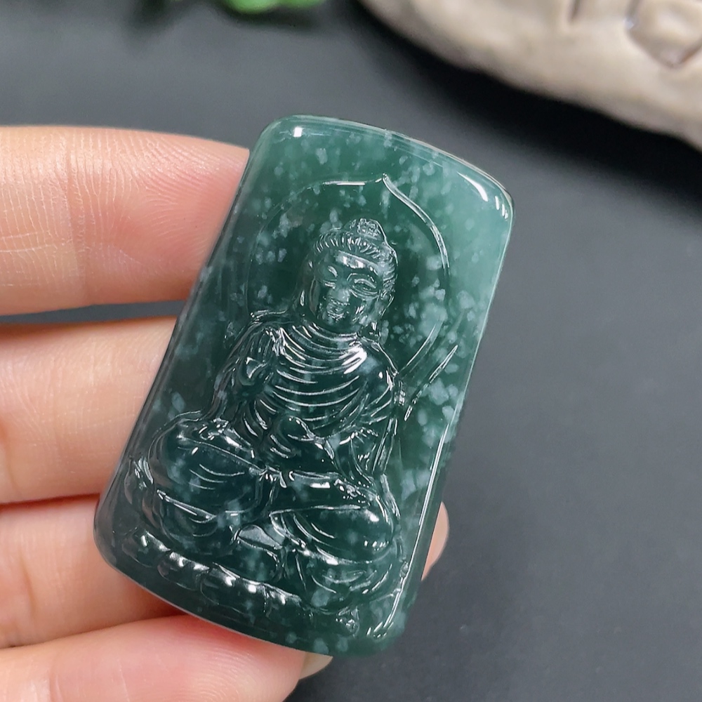 F19151833 Jadeite Pendant Guanyin Total Weight 22.592g