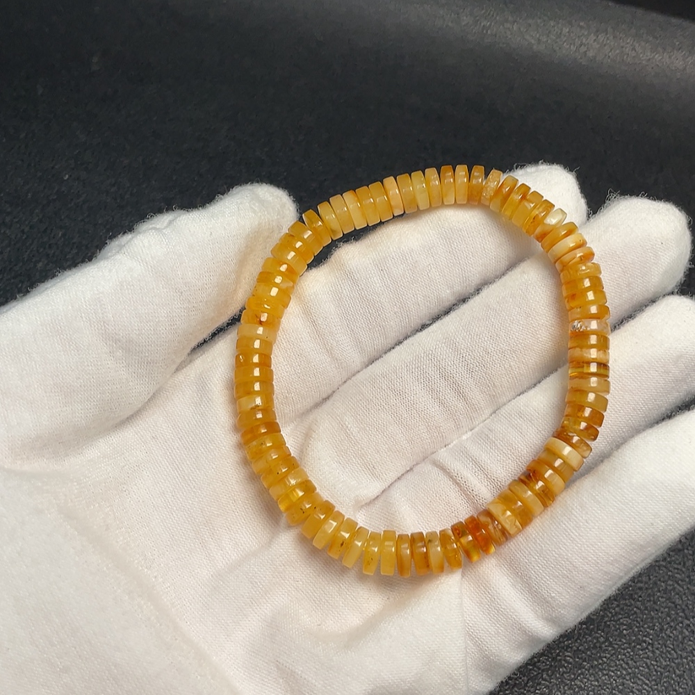 C33870795 Amber Beeswax Bracelet, total weight approx. 5.80g, size approx. 6.5mm