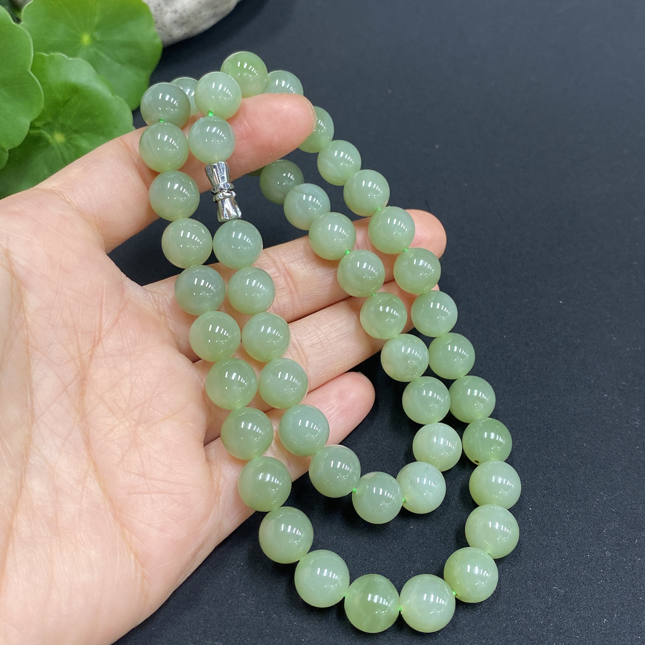 H32770550 Hetian Jade Bead Necklace, Approx. 9.1mm, Total Weight Approx. 64.1g