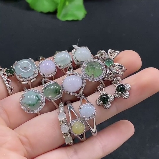 F31682884 Jadeite cabochon earrings/adjustable ring non-gold setting