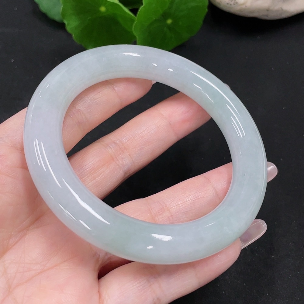 F34068207 Jadeite Round Bangle Size 55.6 Total Weight Approx. 66g