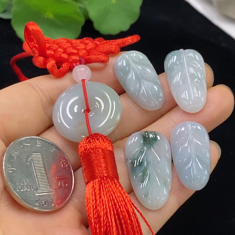 F32788821 Jadeite Pendant Bulk Lot with Non-Grade A Beads