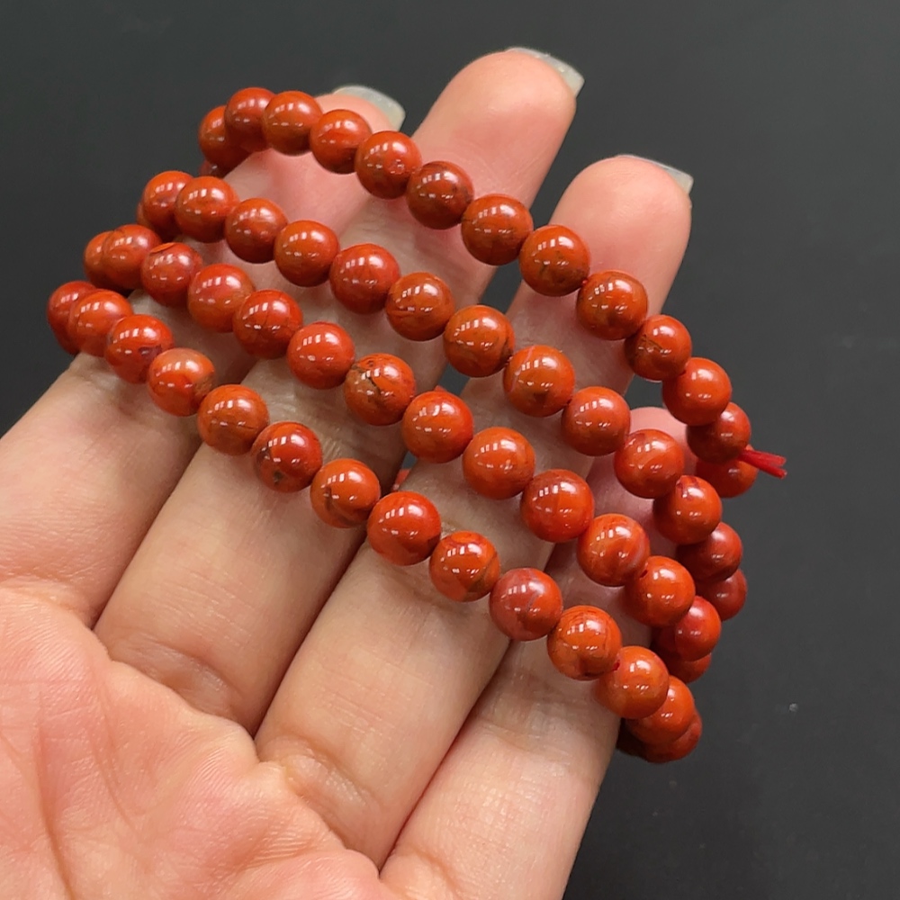 C18968744 'Red Agate Bead Necklace with Visible Organic Matter, Total Weight Approx. 44.67g, Bead Size About 6.7mm'