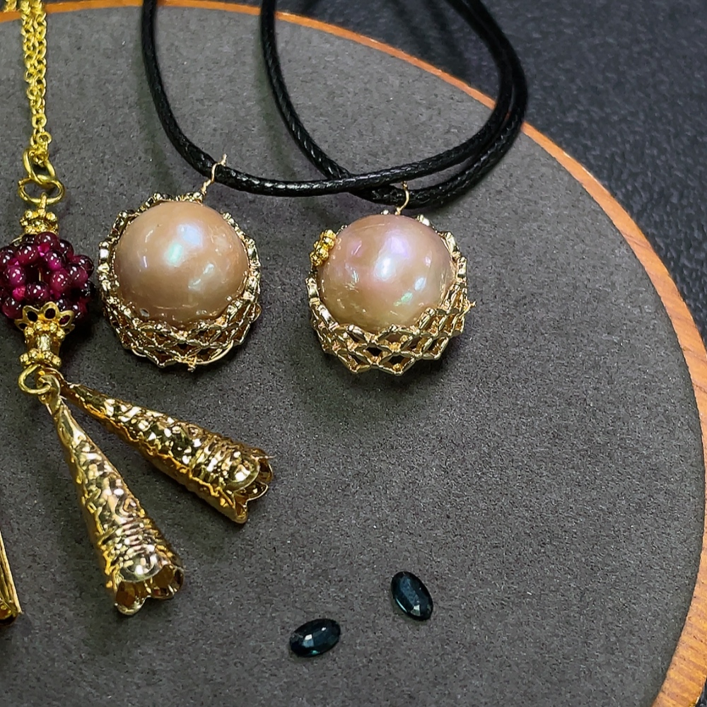 C30473006 Sapphire + Pearl + Garnet Jewelry Non-Gold Total Weight Approx. 20.67g Sell as a Lot