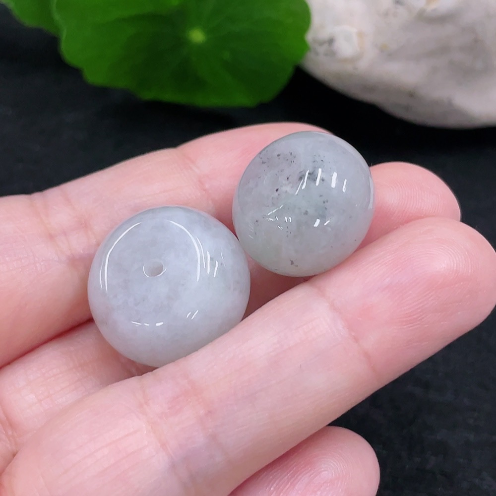 F33827393 Jadeite Pendants Sell as a Lot